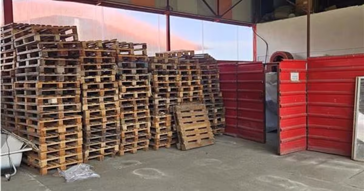 Spațiu industrial 2200 mp în Mârșa preț necomunicat
