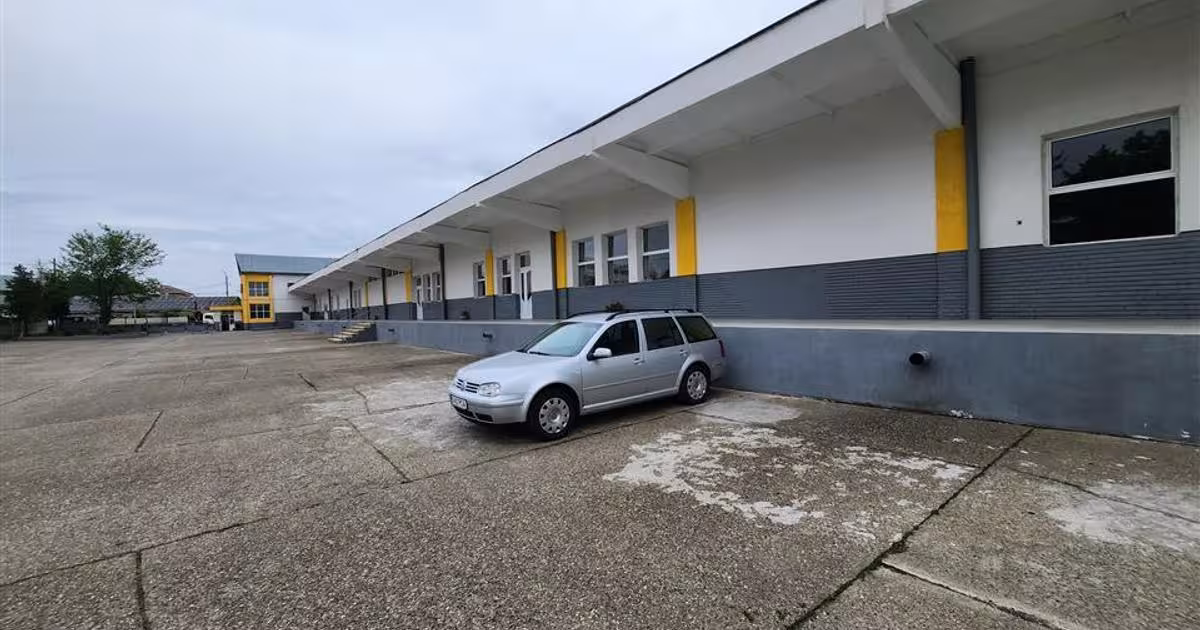 Spațiu industrial 5000 mp în zona Est, Pașcani