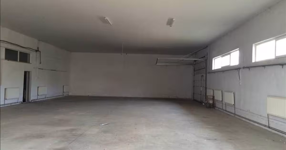Spațiu industrial 1000 mp în zona Exterior Sud, Ploiești