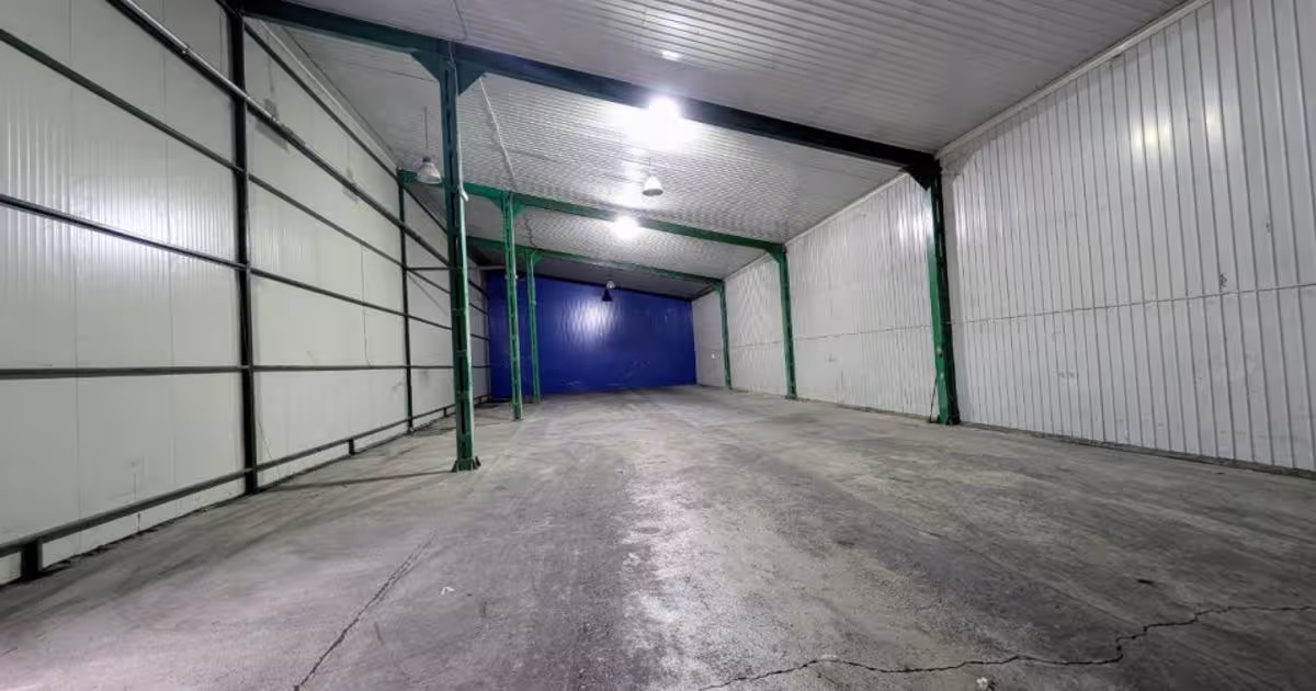 Spațiu industrial 800 mp în Ștefăneștii de Jos
