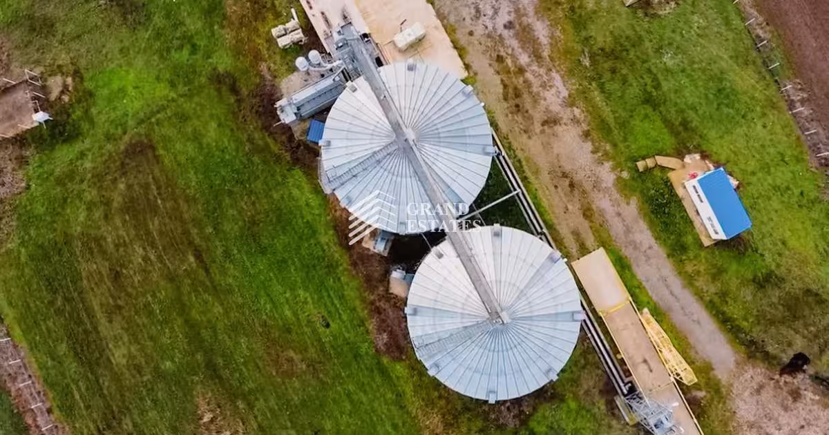 Spațiu industrial în Luciu