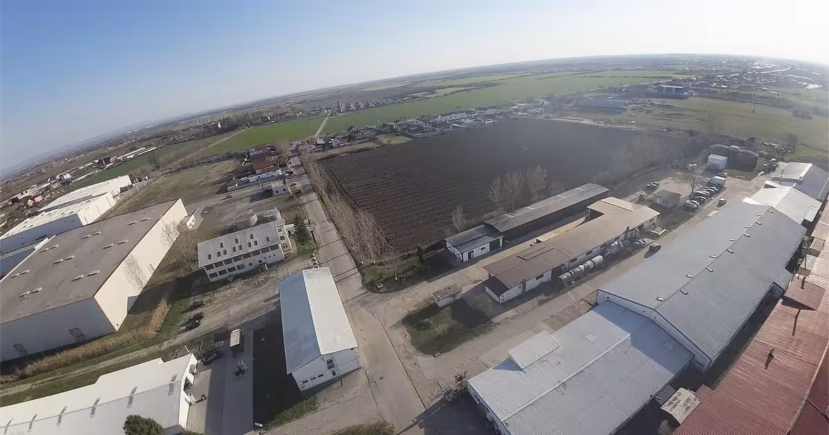 Spațiu industrial în Vetiș