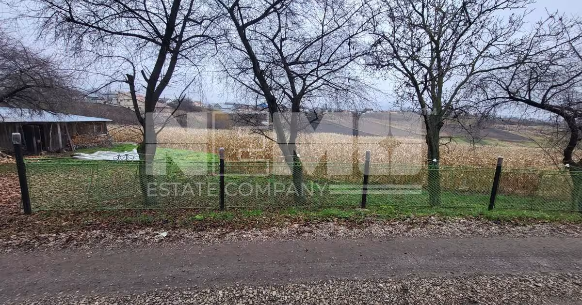 Teren agricol extravilan de 2000 mp, în Moara