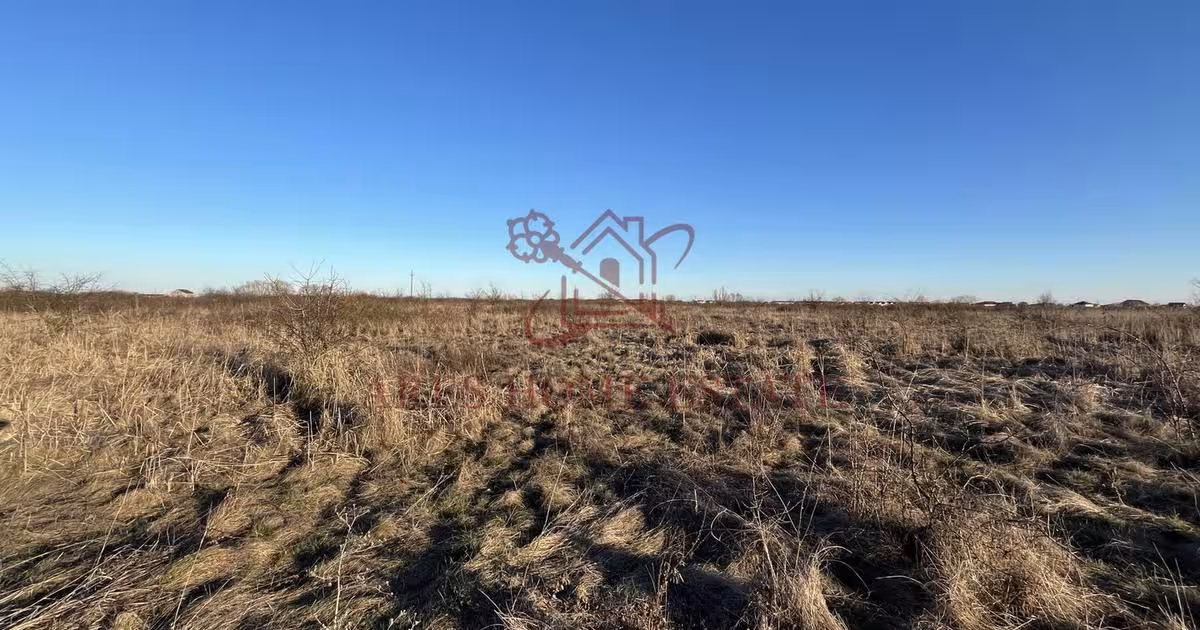 Teren agricol extravilan de 5000 mp, în Moșnița Veche