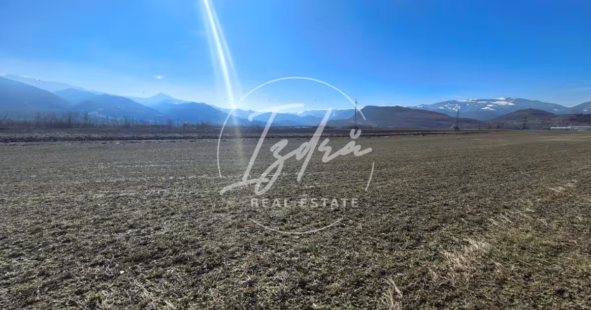 Teren agricol extravilan de 2800 mp, în zona Periferie, Tălmaciu