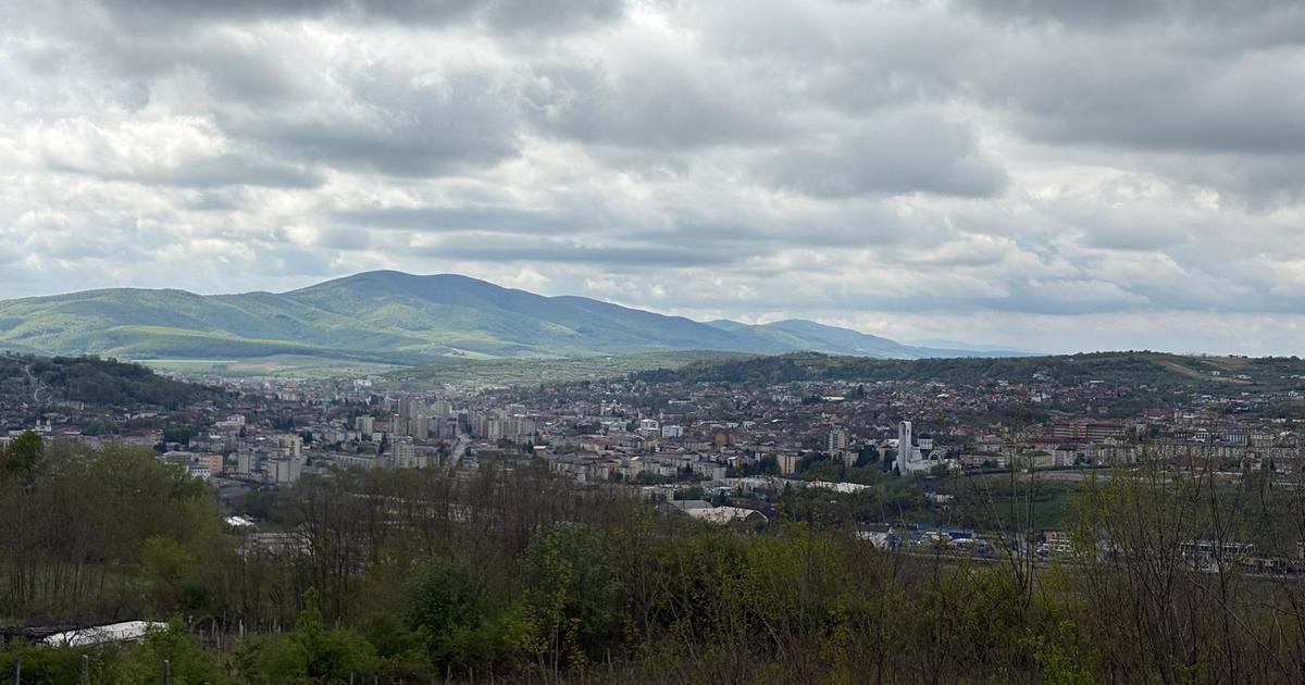 Teren extravilan 2900mp acces la 2 drumuri 48.500 eur neg