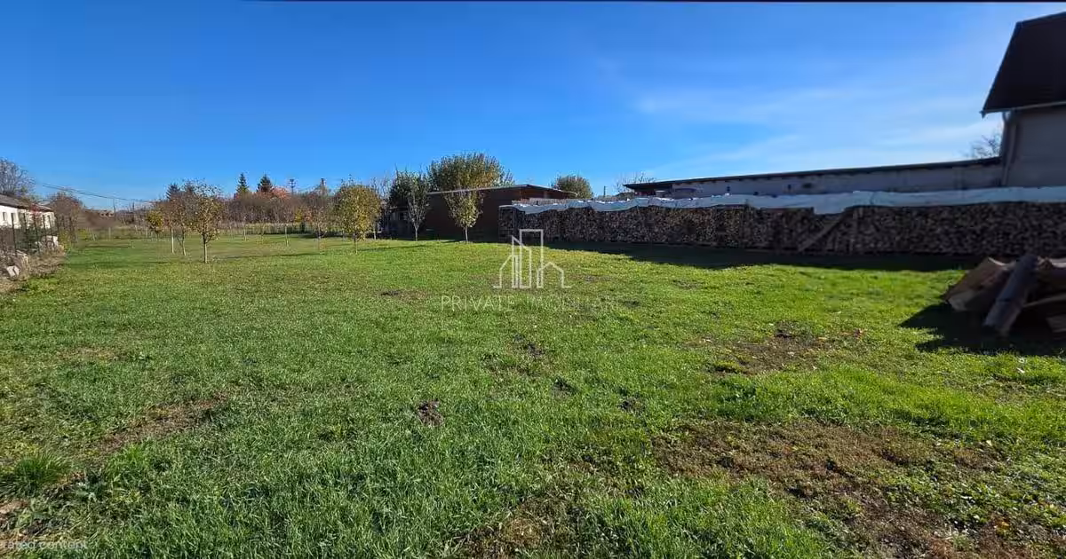 Teren Construcții intravilan de 1000 mp, în Albești