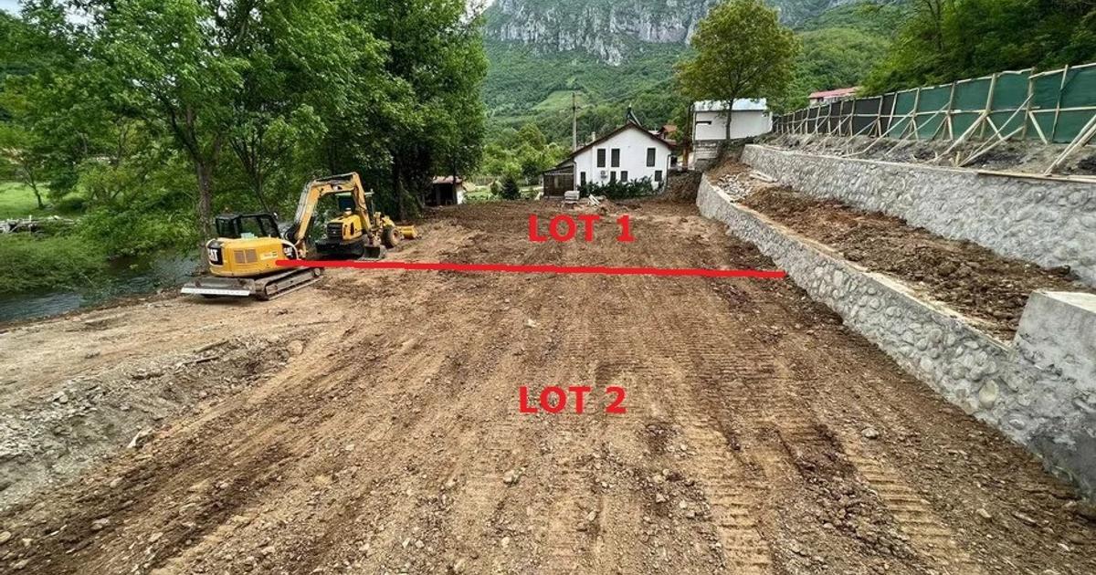 Vand teren intravilan 550 mp. in Pecinisca, Baile Herculane