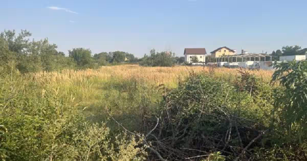 Teren Construcții intravilan de 2900 mp, în Blejoi