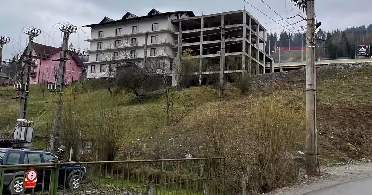 Spre vanzare teren Borsa la bazara Partiei Olimpice