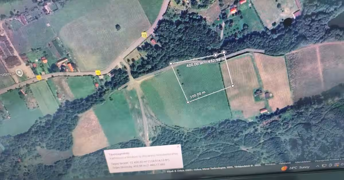 Teren Construcții intravilan de 11000 mp, în Câmpu Cetății