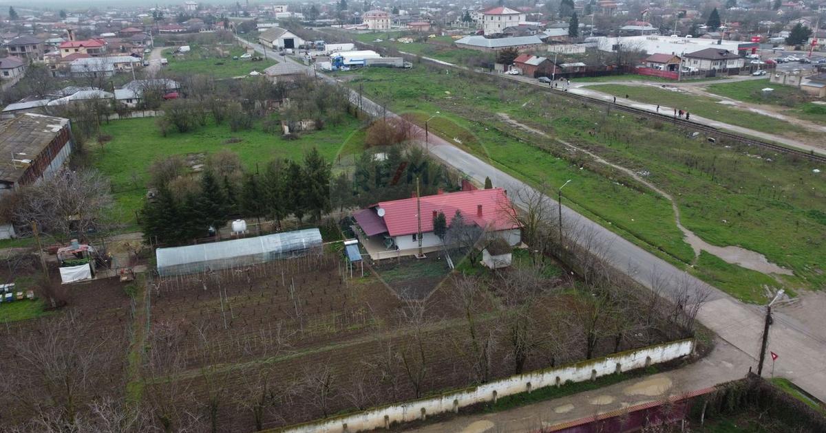 Proprietate generoasă în sat Fundeni, comuna Fundeni, județ Călărași