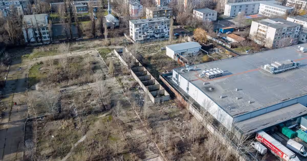 Teren de vânzare – 17.309 mp – Zona Shopping City Galați - LOTIZABIL!