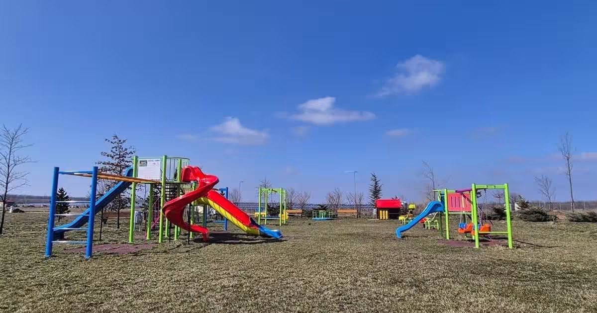 Teren Construcții intravilan de 554 mp, în Gulia