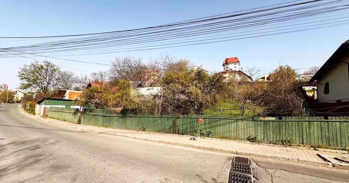 COMISION 0 - Tudor - Iulius Mall, teren intravilan 1378mp