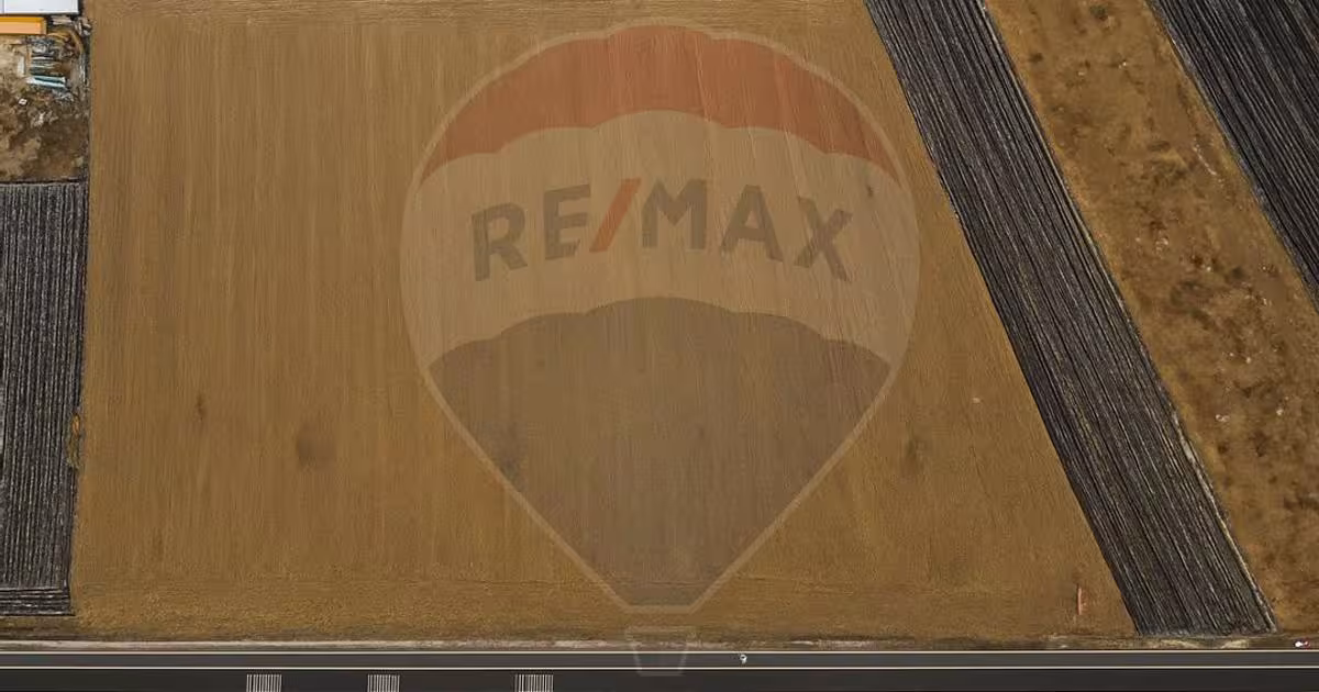 Teren Construcții intravilan de 39244 mp, în Ilișești