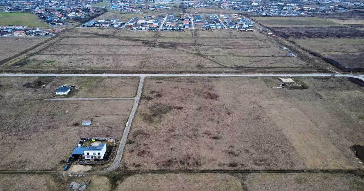 Teren Construcții intravilan de 2783 mp, în Moșnița Veche