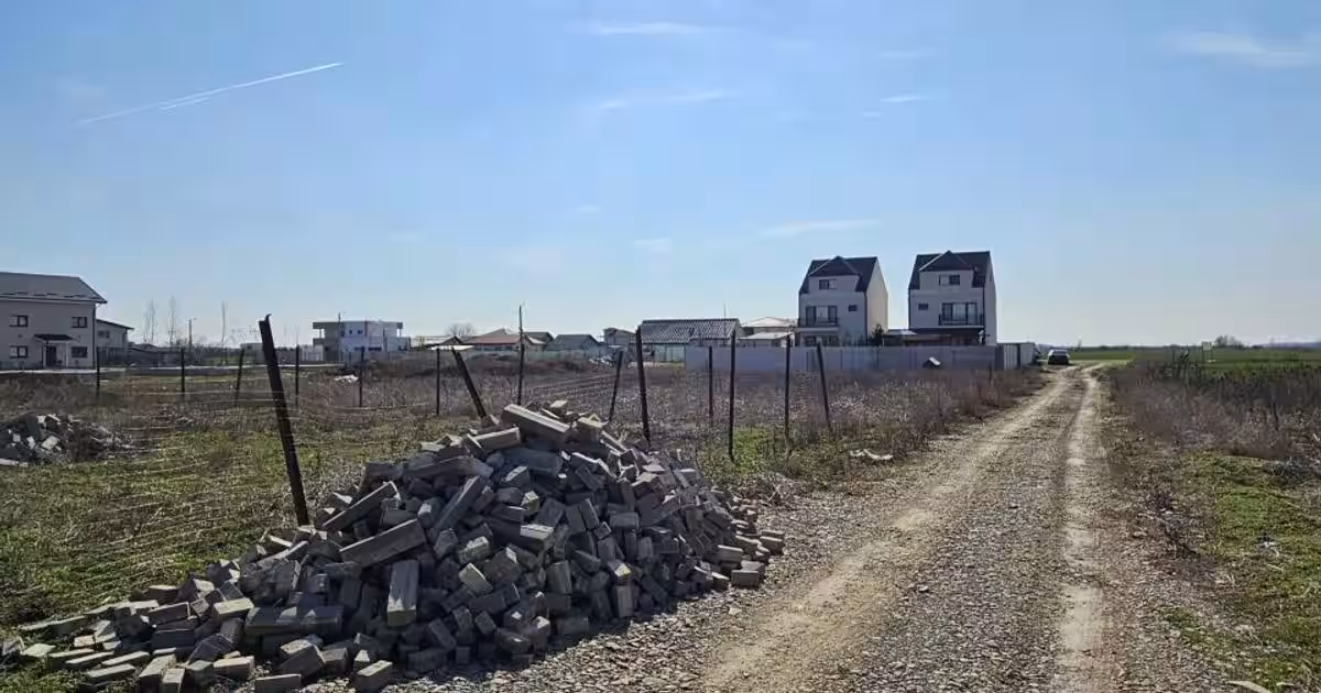 Teren Construcții intravilan de 541 mp, în Otopeni