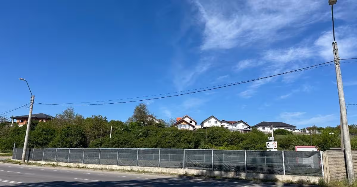Teren Construcții intravilan de 800 mp, în Peștișu Mare