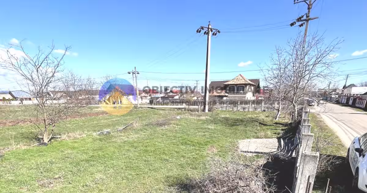Teren Construcții intravilan de 700 mp, în Săvinești