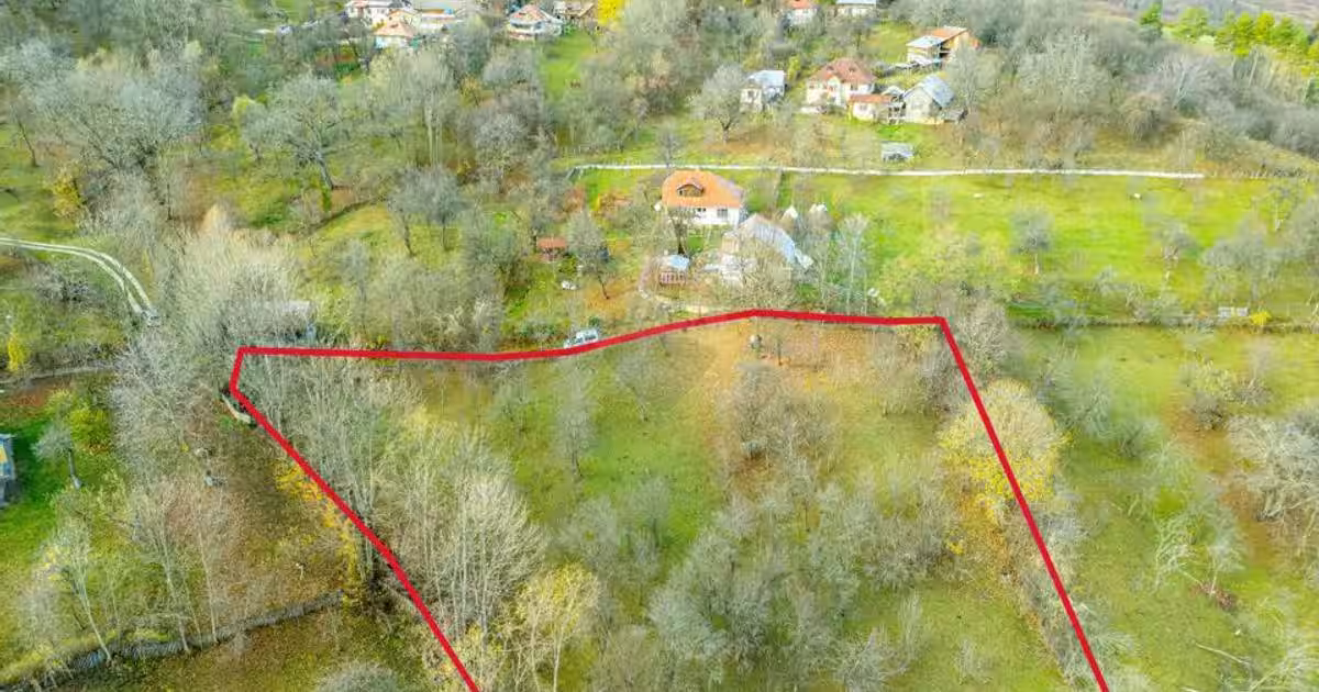 Teren Construcții intravilan de 4384 mp, în Talea