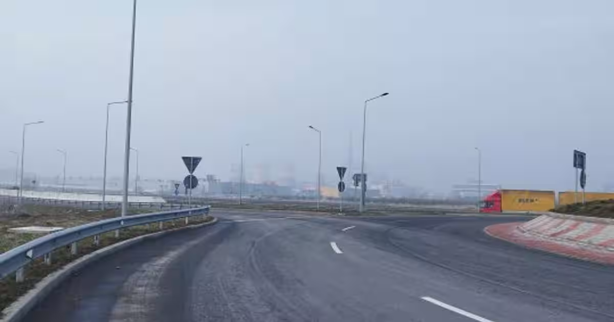 Vand tertenextravilan in zona Combinat la Autostrada A3