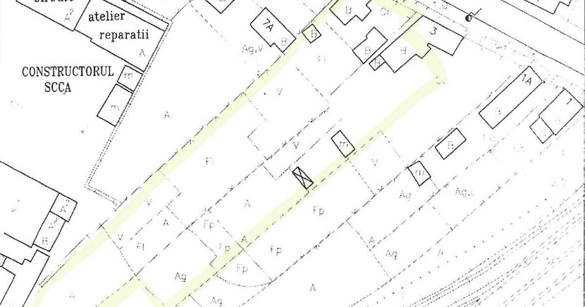 Vând teren in Tg. Mures, suprafata de 4512 mp si imobil sediu firma