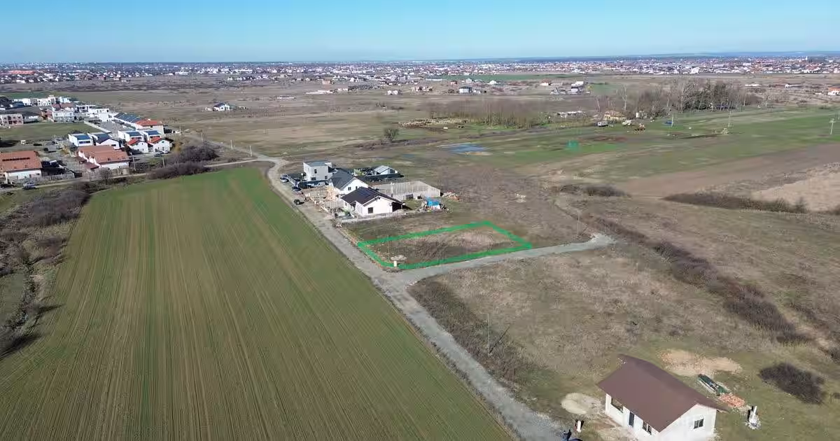 Teren Construcții intravilan de 717 mp, în Urseni