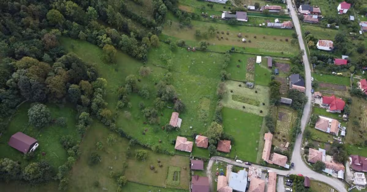 Teren Construcții intravilan de 17000 mp, în Valea Doftanei