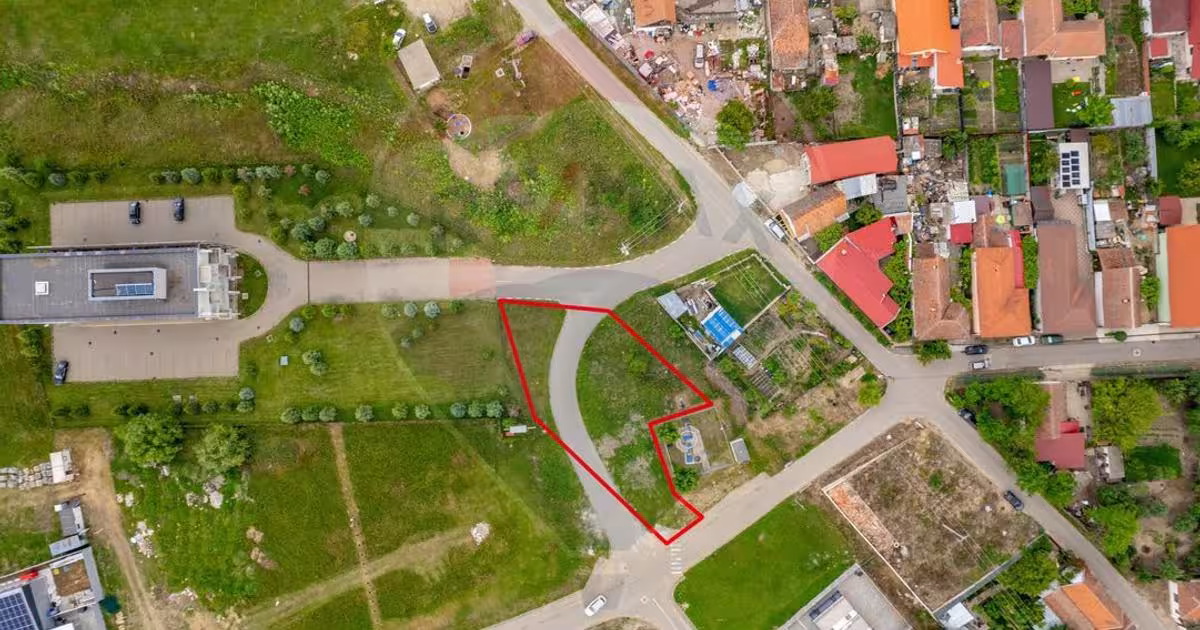 Teren Construcții intravilan de 721 mp, în Vladimirescu