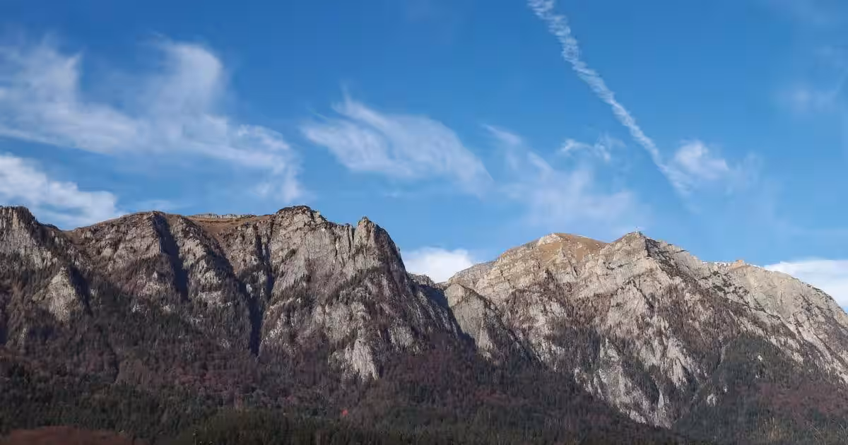 Teren intravilan de 2675 mp, în zona Piatra Arsă, Bușteni