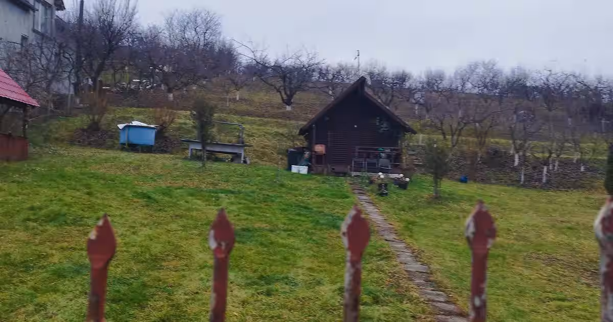 Teren intravilan de 3000 mp, în Corunca