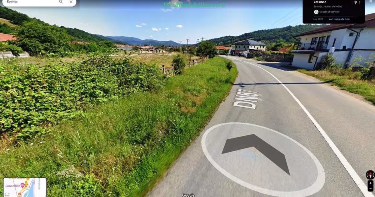 Teren intravilan de 7000 mp, în Eșelnița