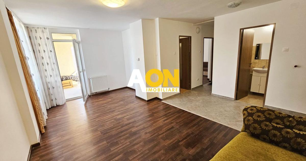 Apartament decomandat cu 3 camere în zona Central, Alba Iulia