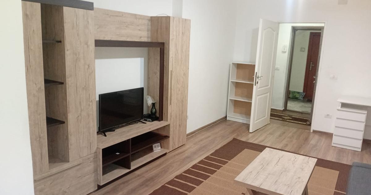 Inchiriez apartament cu 2 camere in zona centrala -langa Unicredit Bank