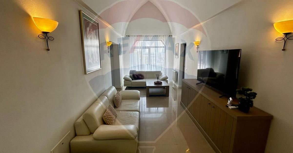 Apartament la casa de inchiriat + Curte privata + Parcare