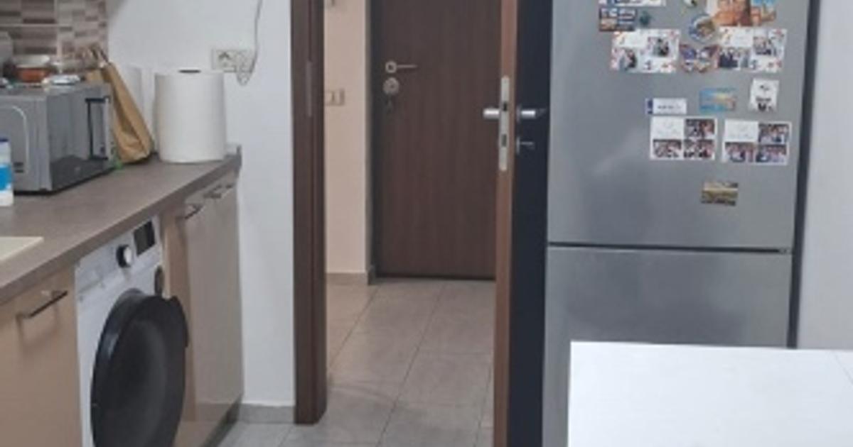 Inchiriez apartament cu 2 camere, decomandat, in zona Prelungirea Ghencea