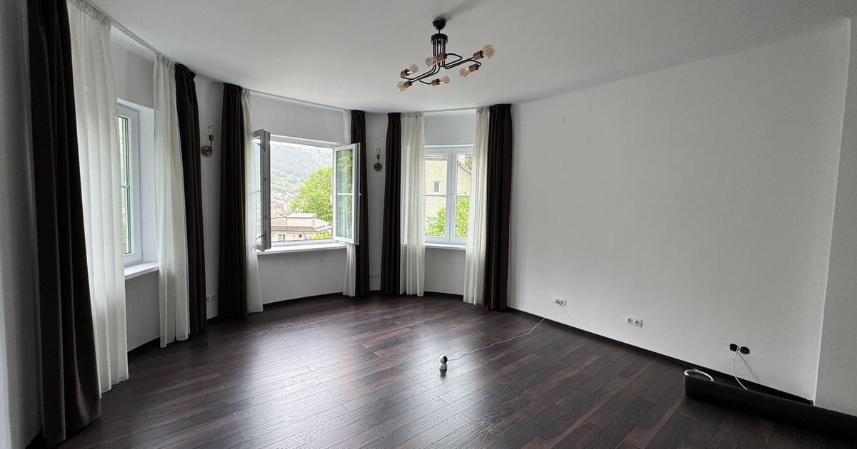 Apartament cu vedere spre Tâmpa, liniște și natură, în Centrul Istoric al Brașov