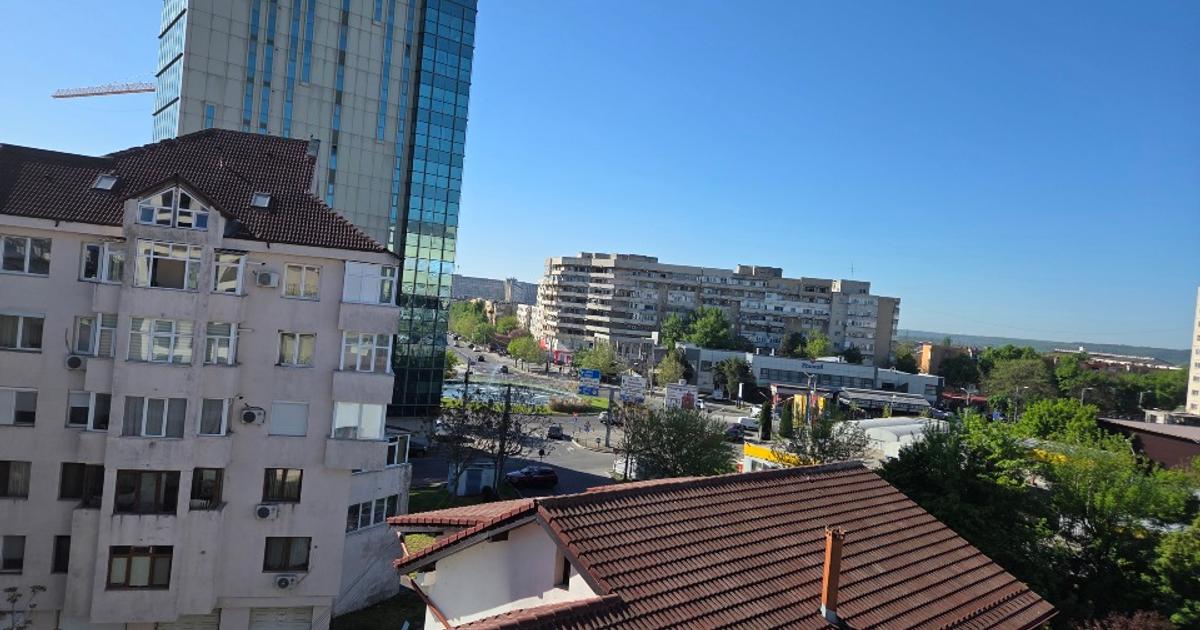 Apartament decomandat cu 2 camere în zona 1 Mai, Craiova