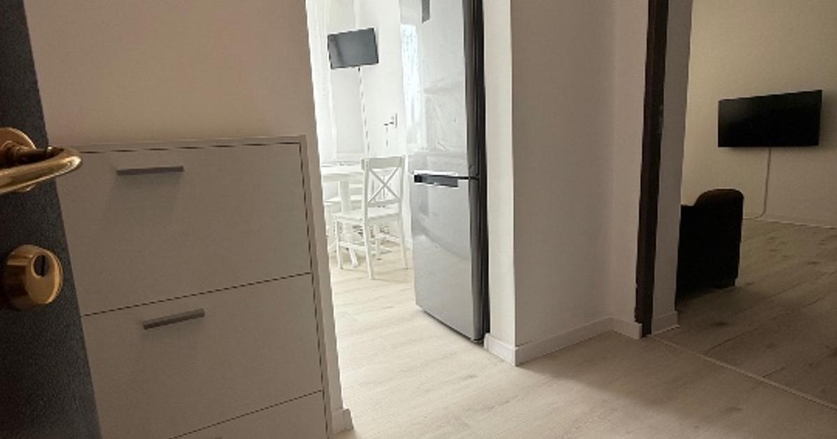 Apartament 2 camere, central, utilat și mobilat complet!