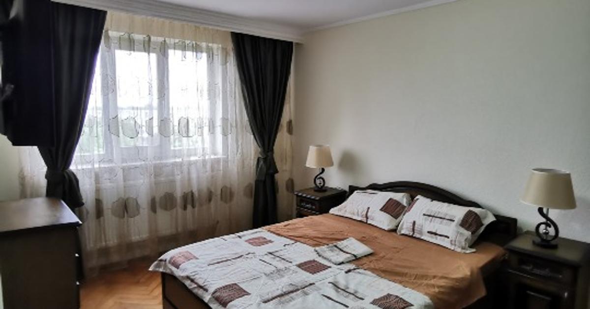 Apartament decomandat cu 3 camere în zona Rovine, Craiova