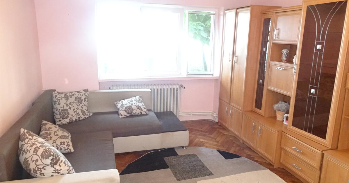 Inchiriez apartament cu 2 camere in Deva, parter, zona Pacii (scoala Andrei Sagu