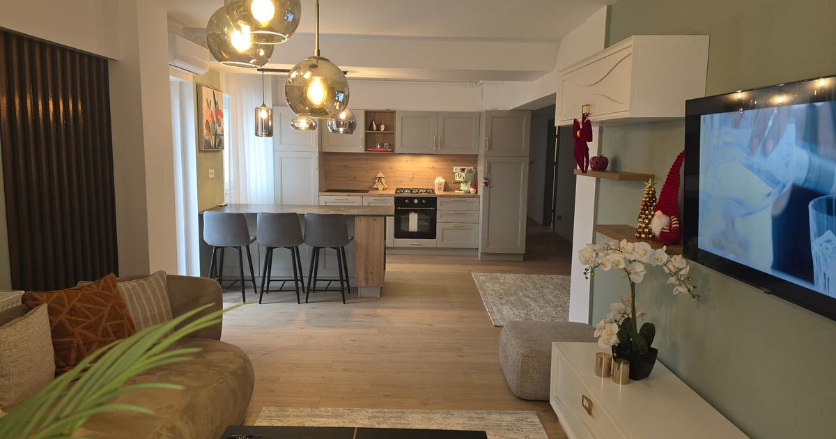 Inchiriez apartament 4 camere decomandat cu GARAJ, LIBER DIN DATA DE 01.07.2026.