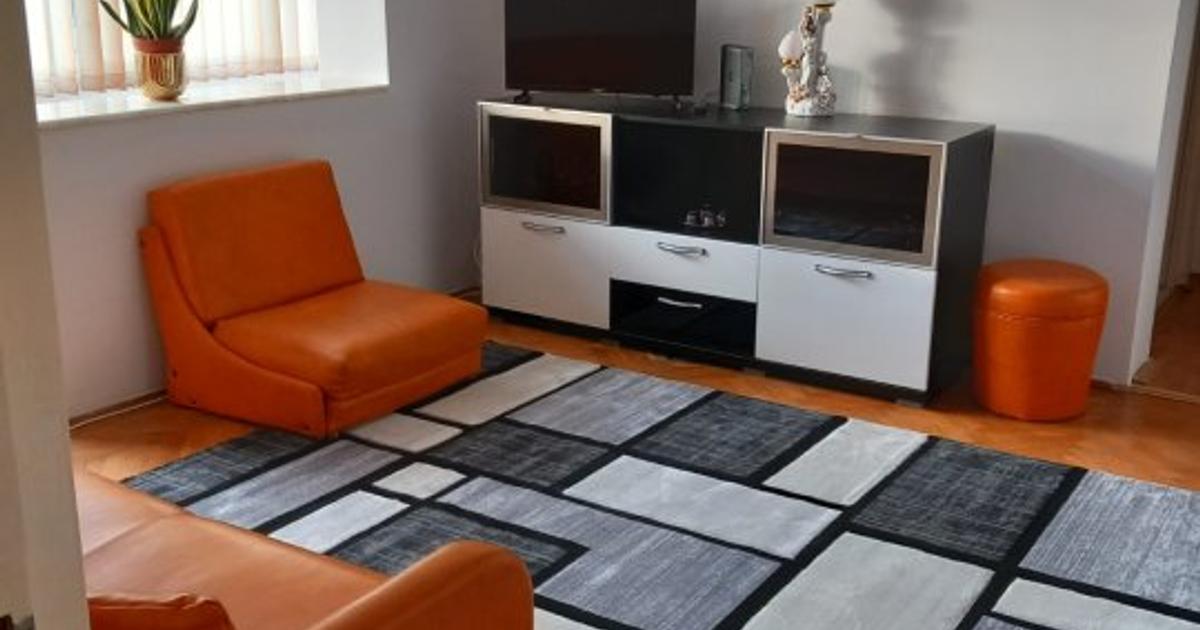 Apartament semidecomandat cu 2 camere în zona Piața Centrală, Deva
