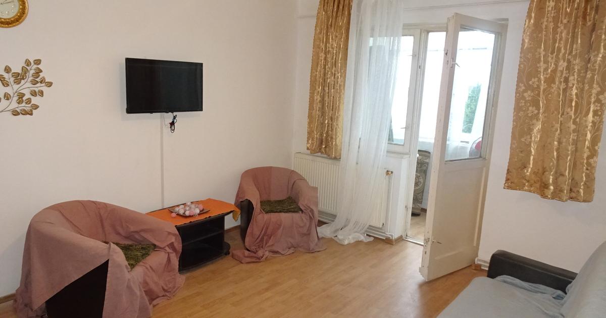 Inchiriez apartament 2 camere in Deva, zona Scarisoara, bloc de 4 etaje,