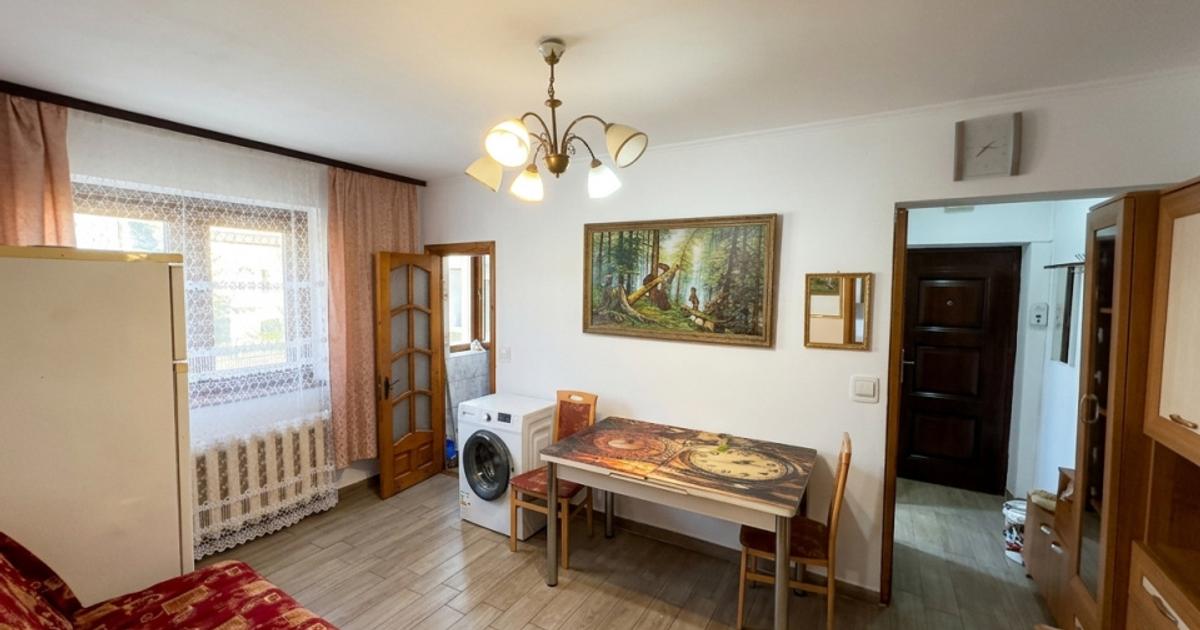 Apartament semidecomandat cu 2 camere în zona Bahne, Focșani preț 1.350 $ / lună