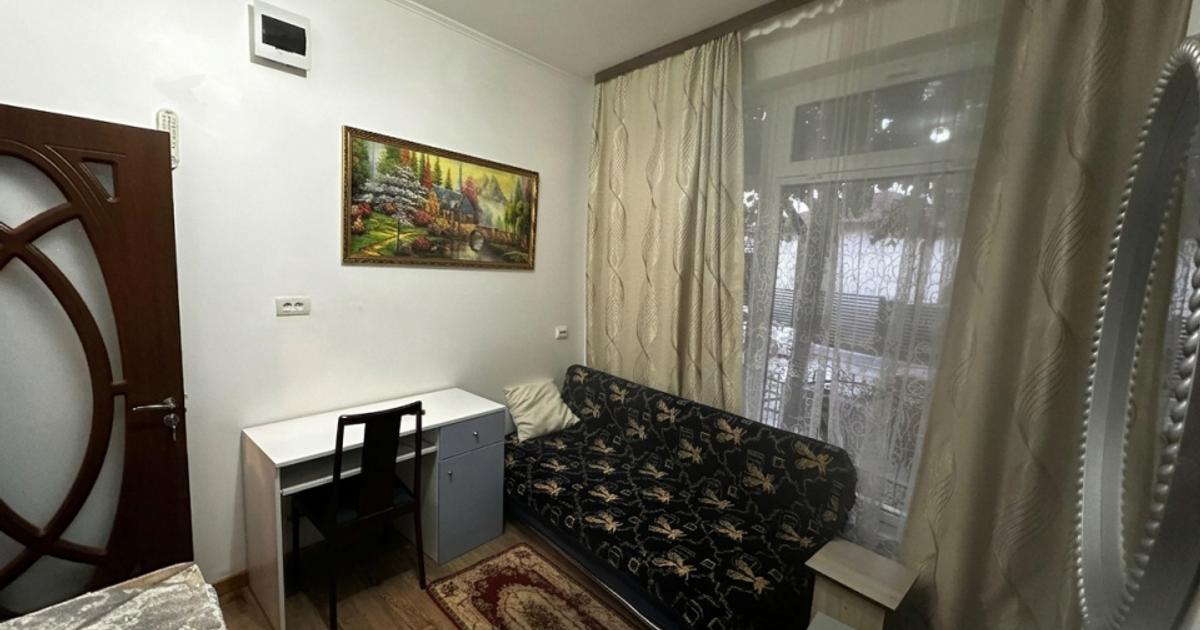 Apartament decomandat cu 2 camere în zona Brăilei, Focșani preț 1.500 $ / lună