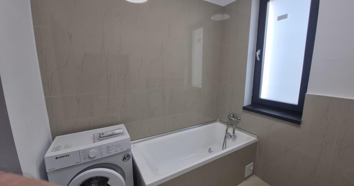 Apartament decomandat cu 2 camere în Giroc
