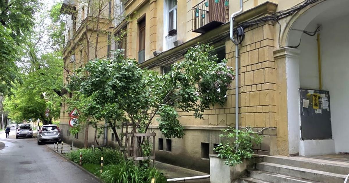 Copou Spitalul CFR, apartament spatios, 2 camere, 430euro/luna