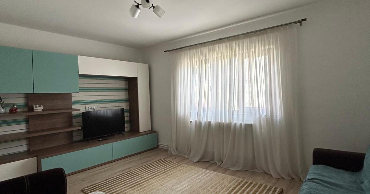 Apartament decomandat cu 3 camere în zona Calea Romanului, Piatra-Neamț